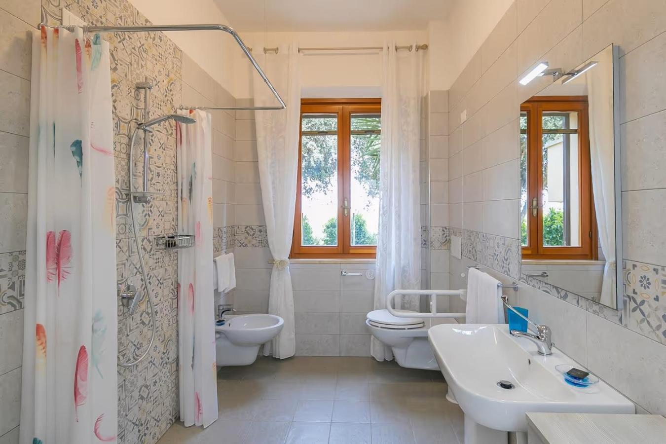 Agriturismo I Debbi Bibbona Eksteriør bilde